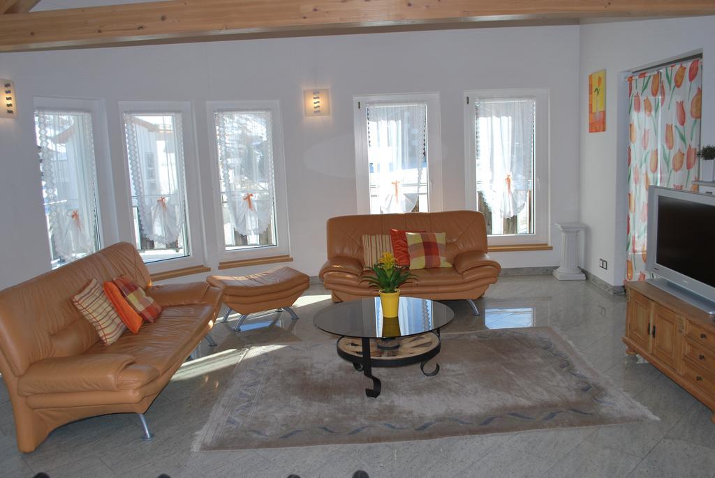 Aquarell Apartments Saas-Grund Room photo